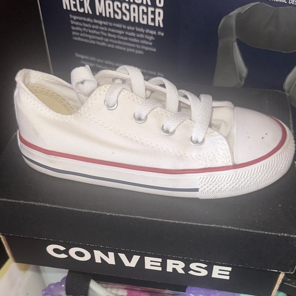 Converse Kids White and Red Sneakers - Picture 1 of 1
